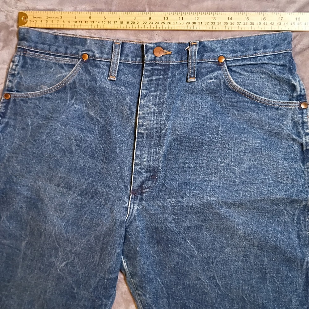 Wrangler 13MWZ Cowboy Cut Jeans Mens 38x36 Blue Denim Made in USA High Rise - Picture 8 of 8
